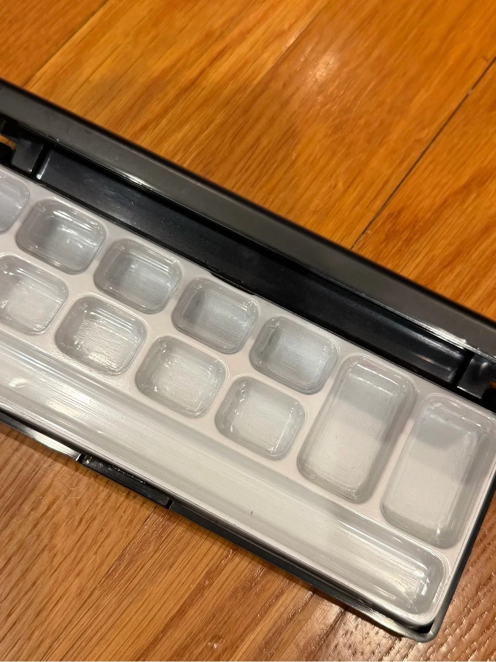 MAC Cosmetics Empty Refillable Black Makeup Palette PRO ONLY